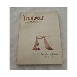 VINTAGE IRONWEAR #438 KITTEN TAUPE STOCKINGS - 4 PAIRS (SIZE 9 1/2 SHORT)